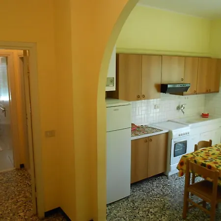 Apartment Casa Delfino Diano Marina