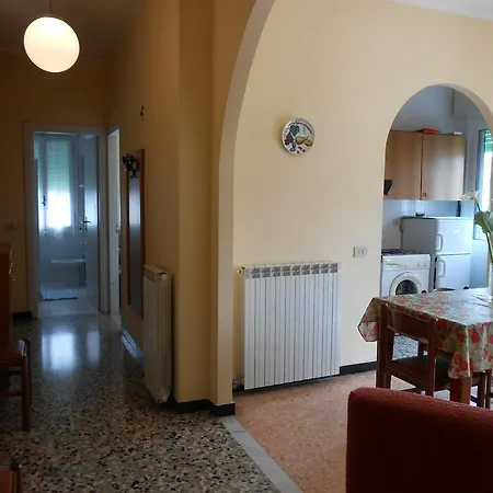 Casa Delfino دْيانو مارينا